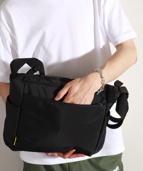マウンテンスミス　ショルダーバック メッセンジャーバック MOUNTAIN SMITH ショルダーバッグ 「MOUNTAIN SMITH/マウンテン