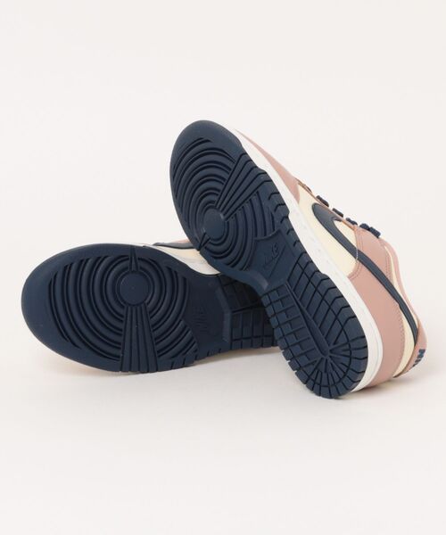 【NIKE】 W DUNK LOW SE PARPIN/MNNAV 国内発送 WMNS DUNK LOW SE - スニーカーショップSKIT