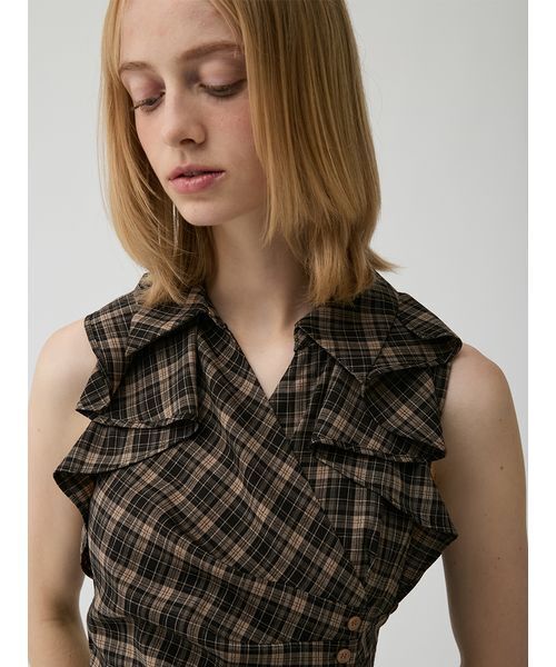 LILY BROWN（リリーブラウン） ワンピース ラッフルフリルペプラム