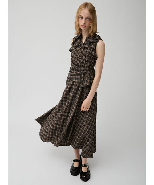 LILY BROWN（リリーブラウン） ワンピース ラッフルフリルペプラム