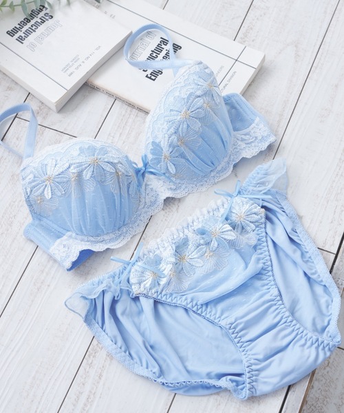 【新品未開封】Dolce Fiora ナイトブラ3枚セット Dolce Fiora ブラジャー ショーツセット 「ノンワイヤーみたいな