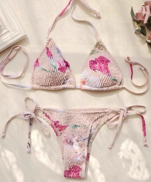 c.u.l 水着 ピンク 花柄 シャーリングデザイン 三角ビキニ 水着 c.u.l 水着 ピンク 花柄 シャーリングデザイン 三角ビキニ 水着