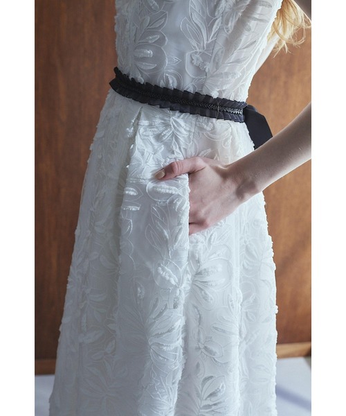 ワンピース Florentina Lace Belted Dress ラインシアーレースドレスの画像
