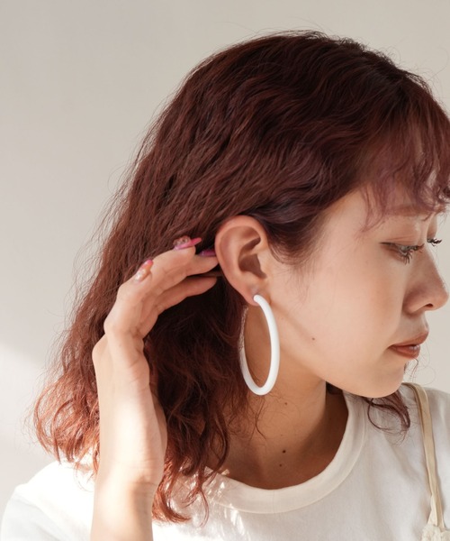 ロゴデザイン ピアス(両耳用) セール】星デザインピアス【ねじり式】（ピアス（両耳用））｜LA