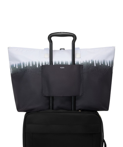 TUMI トートバッグ VOYAGEUR ジャスト・イン・ケース・トート