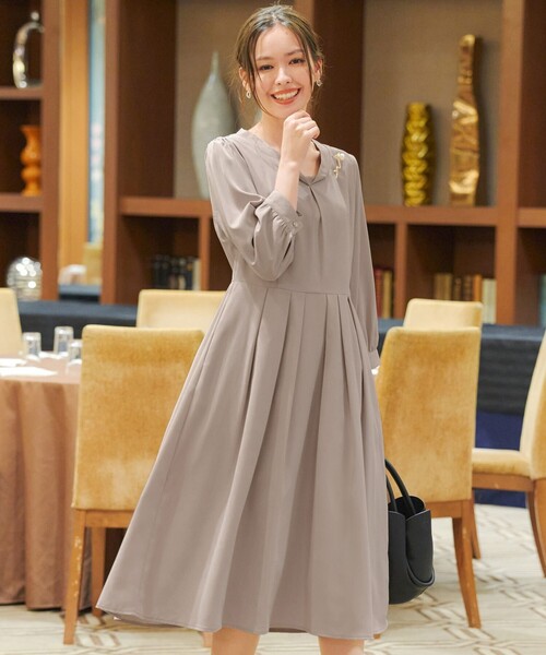 Tiaclasse ワンピース ロールVネックワンピース : ZOZOTOWN Yahoo!店