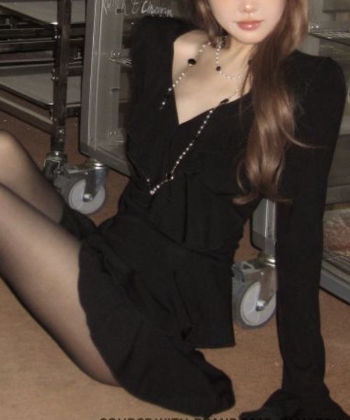 ワンピース Vネックフリルカットミニワンピース : ZOZOTOWN Yahoo!店