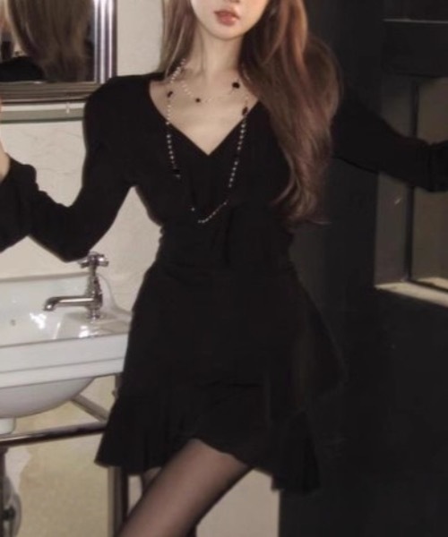 ワンピース Vネックフリルカットミニワンピース : ZOZOTOWN Yahoo!店