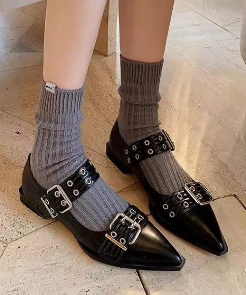 パンプス ポインテッドスタッズバックルシューズ : ZOZOTOWN Yahoo!店