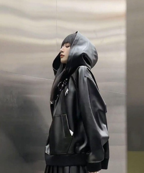 「.KOM」 プルオーバーパーカー M ブラック レディース_画像4