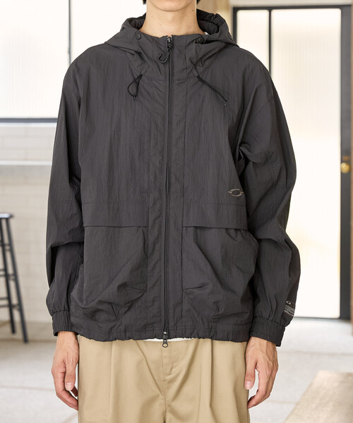 最終値下げ！OAKLEY ナイロンジャケット OAKLEY（オークリー） ナイロンジャケット FGL VAPOR JACKET 1.0 限定