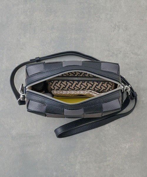 【美品】IACUCCI ベルタ S CERVO ベルタ S CERVO（ショルダーバッグ）｜IACUCCI（イアクッチ）の