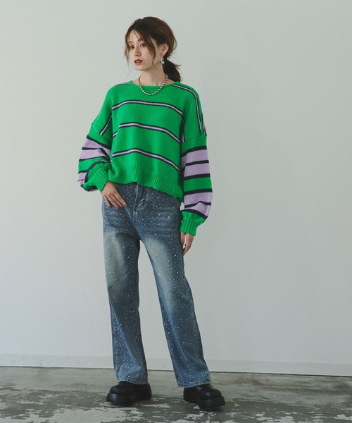 【☆フェザーラインストーンが煌めく★】CHANEL ジーンズ ジーンズ - エンブロイダリー デニム、ブルー & マルチカラー
