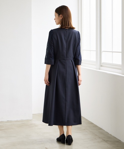 AIMER ワンピース レース袖×ウエストタックフィット＆フレア