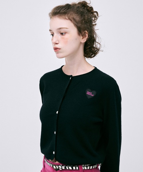 トップス mardi BLENDED CROPPED CARDIGAN HEART Raccoon Blended Cropped Cardigan Heart Logo in Navy by Mardi