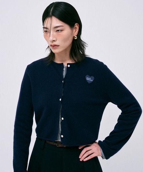 トップス mardi BLENDED CROPPED CARDIGAN HEART Raccoon Blended Cropped Cardigan Heart Logo in Navy by Mardi