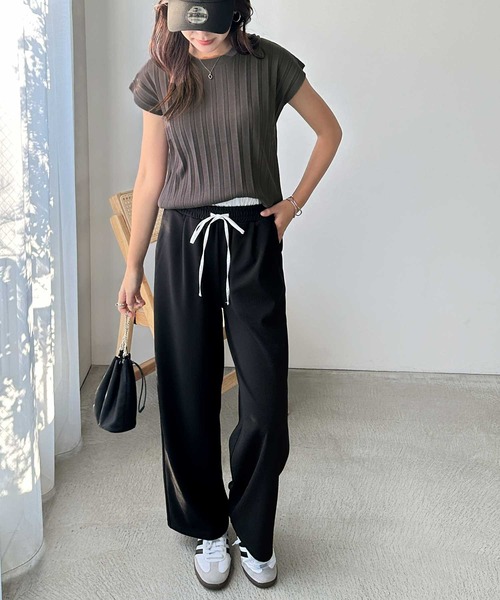 ALO Yoga ブリージーワイド レッグ パンツ　Sサイズ　ブラック GeeRA スラックス パンツ 「4サイズ展開」夏にぴったり。ダブル