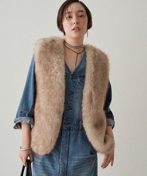 【未使用級】ANAYI フェイクファー　ジレ　ベスト Loungedress ベスト ジレ フェイクファーベスト レディース