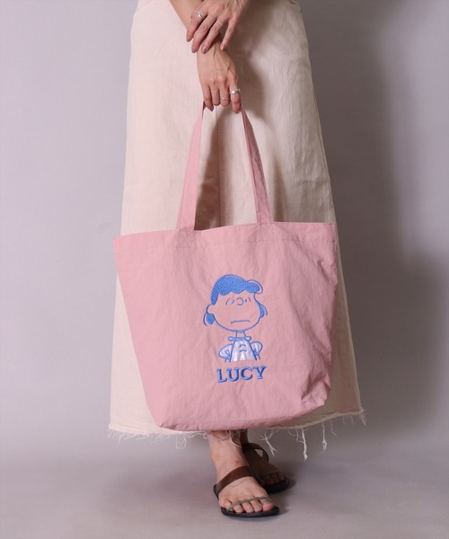 PEANUTS トートバッグ (ACT)「PEANUTS」アップリケ 刺繍 ナイロン