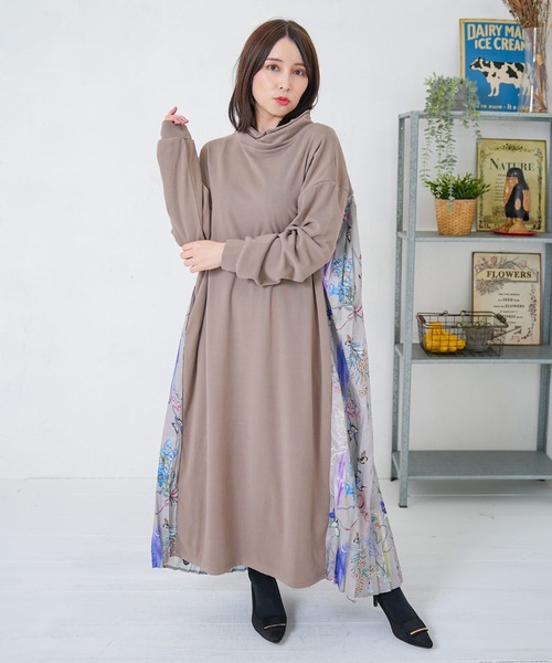 イズスカラー　553274：花柄素材切替タートルネックワンピース iS ScoLar（イズスカラー） ワンピース 553274：花柄素材切替