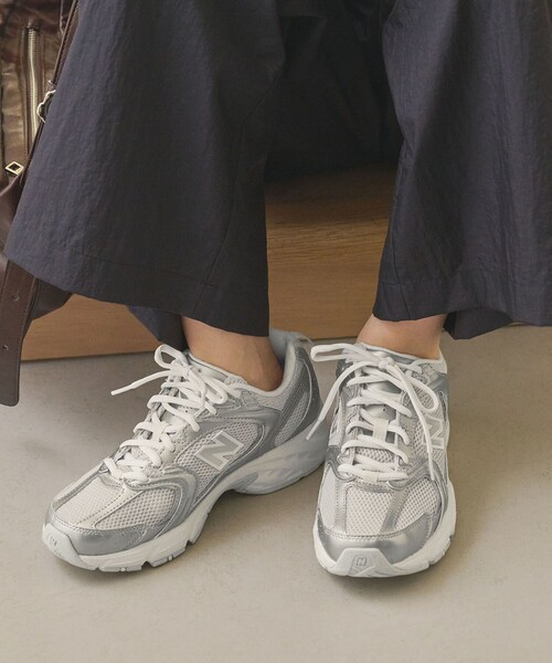 ウォーキングシューズ スニーカー 「New Balance」U530 メタリックカラー スニーカー レディースの画像