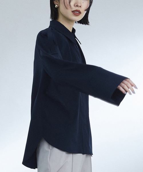 「UNITED TOKYO」 長袖シャツ FREE アイボリー レディースの画像