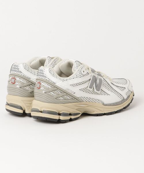 「New Balance」 ローカットスニーカー 24.0cm シルバー系その他2 レディースの画像