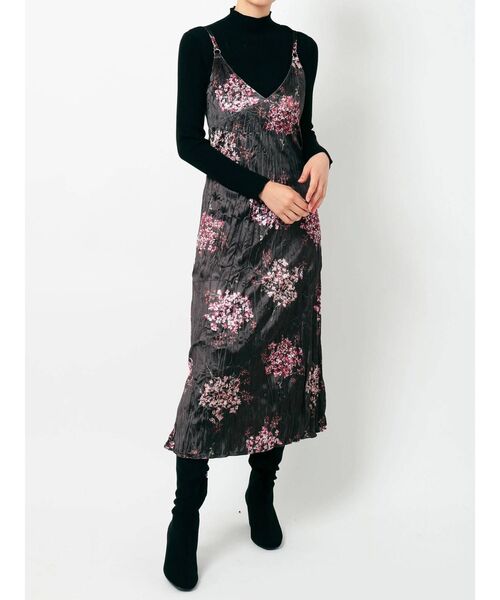 ワンピース ベロアプリーツフラワーキャミワンピース Zozotown Paypayモール店 通販 Paypayモール