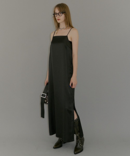 ワンピース Fastener slit satin dress/ファスナースリット