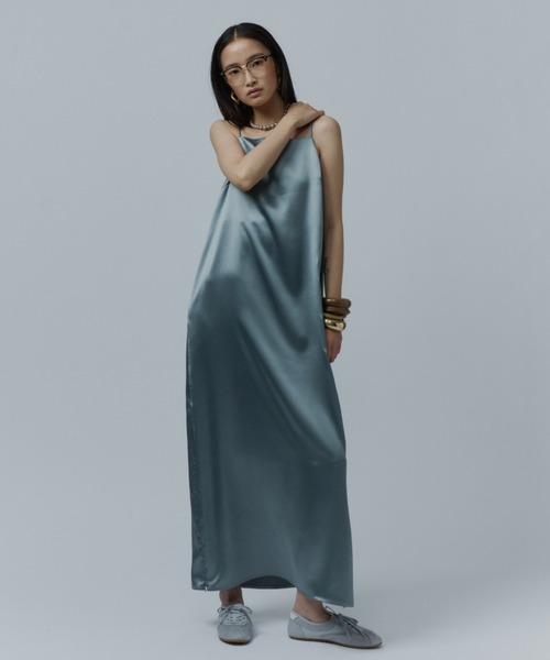 ワンピース Fastener slit satin dress/ファスナースリット ワンピース Fastener slit satin dress/ファスナースリット