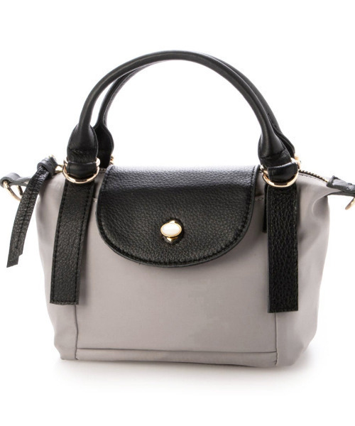 Perche 2wayショルダーバッグ 【新品・未使用】 perche（ペルケ） ショルダーバッグ バッグ perche / ナイロン×牛革