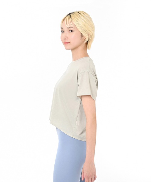 New Balance tシャツ Drapey リラックスドショートスリーブT