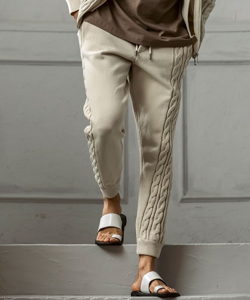 AKM Contemporary（エイケイエムコンテンポラリー） スウェットパンツ