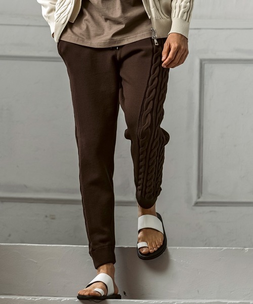 AKM Contemporary（エイケイエムコンテンポラリー） スウェットパンツ