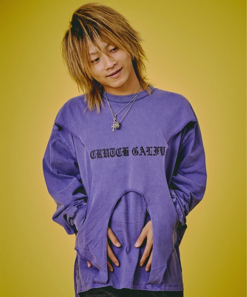 GALFY（ガルフィー） tシャツ GALFY-穴の向こうにわんちゃんロンTee