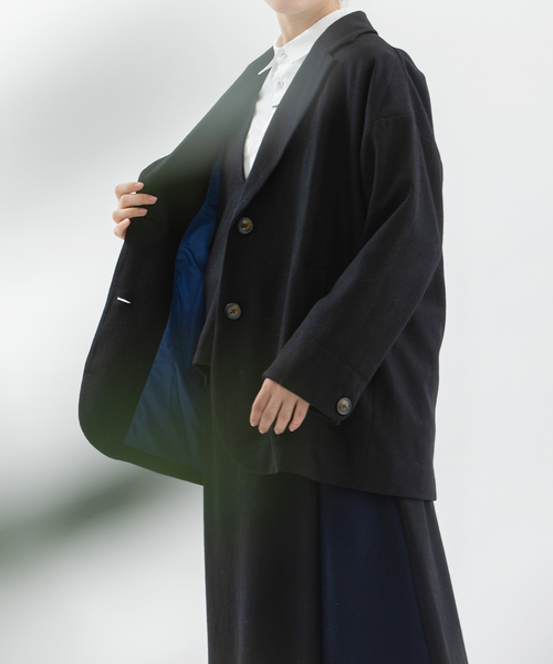 圧縮ウールコート イタリア（レディースコート、ジャケット