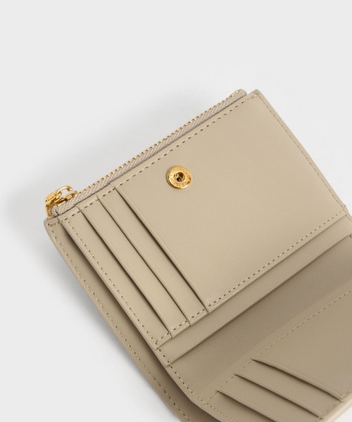 台湾 CHARLES&KEITH Harmonee トップジップ 二つ折り 財布 Black Harmonee Top Zip Small Wallet - CHARLES & KEITH US
