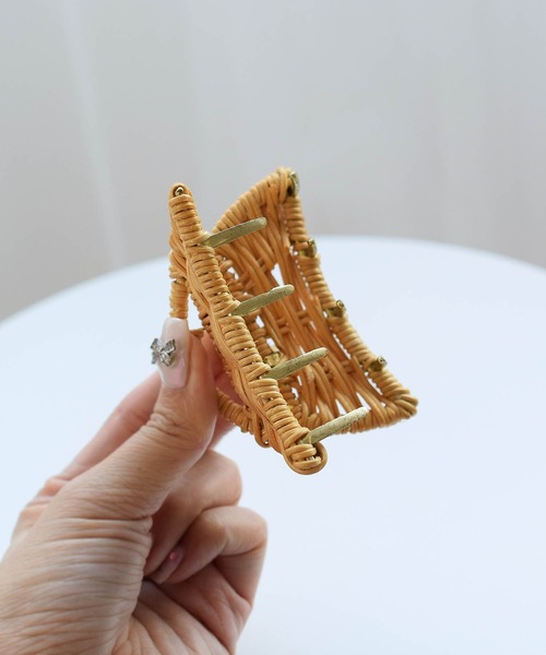 utatane ヘアクリップ 髪飾り 籐ハーフムーンヘアクリップ ラタン