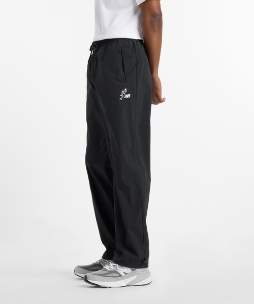 NEW BALANCE ニューバランス　ウーブン　ナイロン　セットアップ セール】NEW BALANCE Atウーブンジャケット（ナイロンジャケット