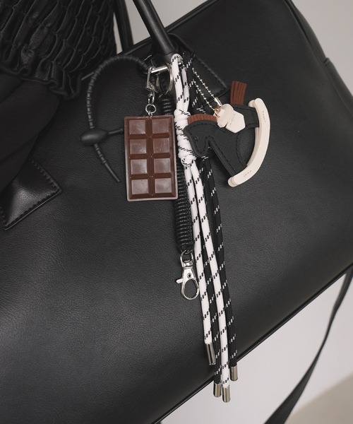 c.u.l キーホルダー じゃらじゃらバッグチャーム ハートカラビナ