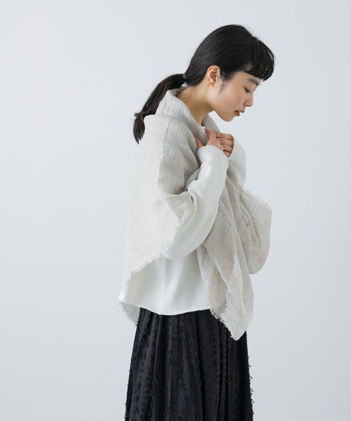 新品タグ付き　かぐれ　リネンチェックスクエアストール 4072177_base.jpg