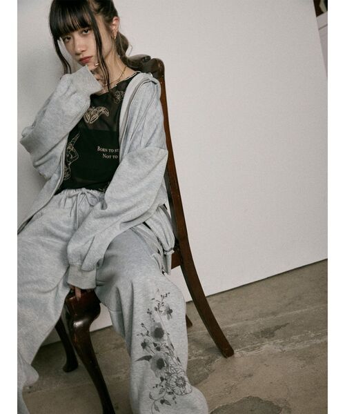 MURUA パーカー Sarah×MURUAユニセックススウェットフーディー
