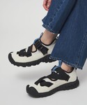 サンダル 「WEB限定」「KEEN」フッドゼラ...の詳細画像1