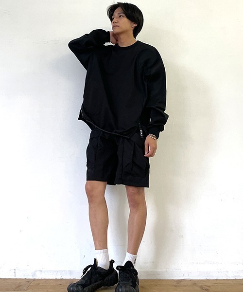 SEN TOKYO カーゴパンツ テクニカルなディテール。ワイド