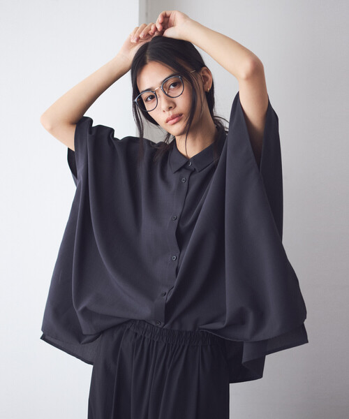 M〜L サイズ ラテックス（天然ゴム）ラバー長袖シャツ　ブラウス　コスプレ COMME CA ISM（コムサイズム） ブラウス シャツ オーバーサイズ シャツ
