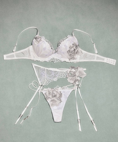 LINGERIEAM（ランジェリアム） ブラジャー ラビリンス グラマーアップ