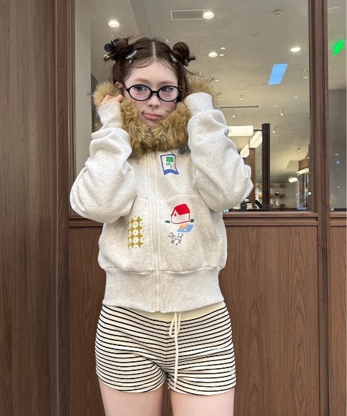gossip!ロサンゼルス パーカー Y2K ファーハード付きキャラクター