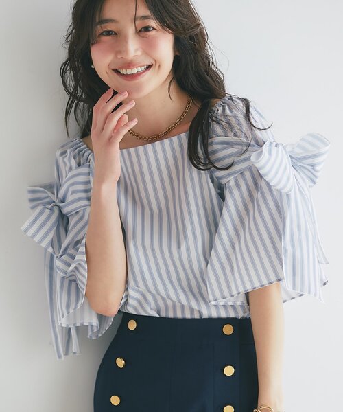 新品✨ラ　ブティック　ボンボン　ランタンスリーブブラウス ランタンスリーブブラウス | La boutique BonBon(ラブティックボンボン
