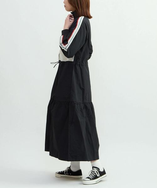 CONVERSE TOKYO ワンピース SIDE LINE TRACK TIERED DRESS : ZOZOTOWN