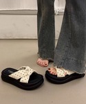 厚底 サンダル ドット柄クロスリボン厚底サンダ...の詳細画像1